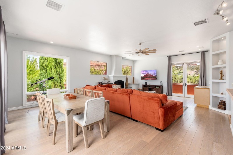 Upstairs Bonus Room