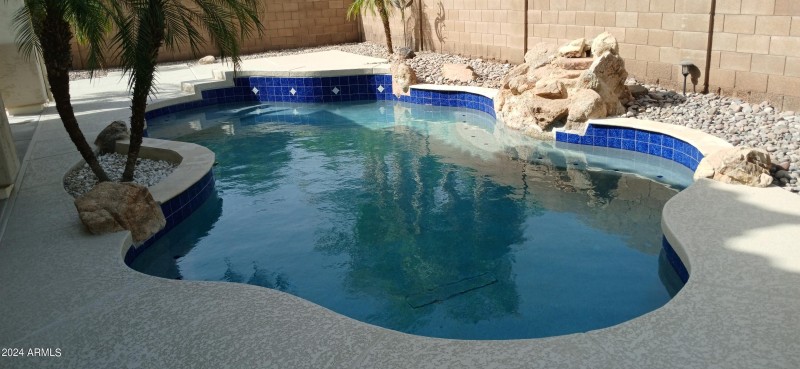 Pool 1