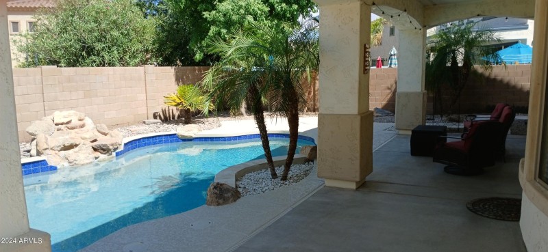 Pool 2