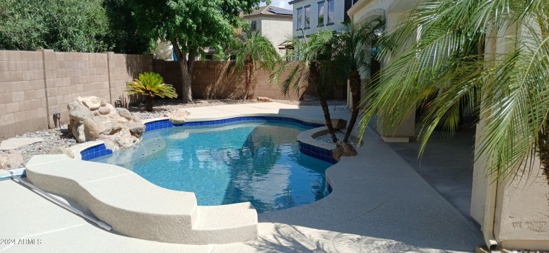Pool 7