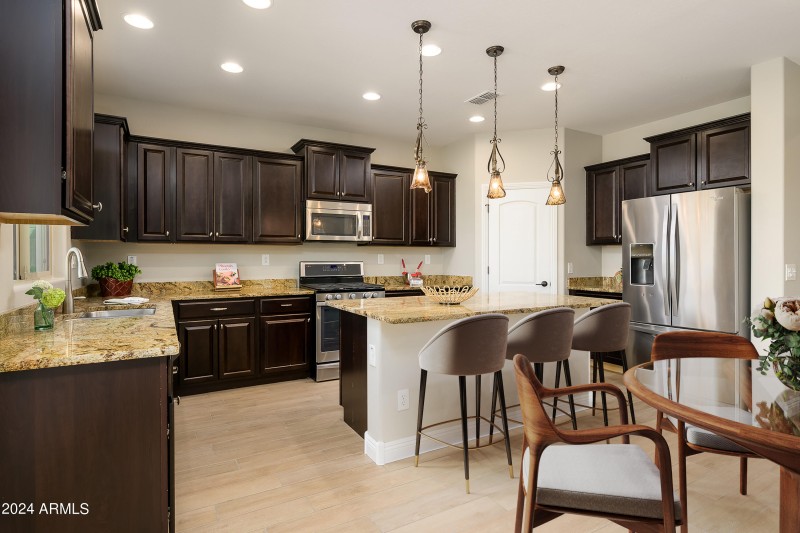 Kitchen/Dining
