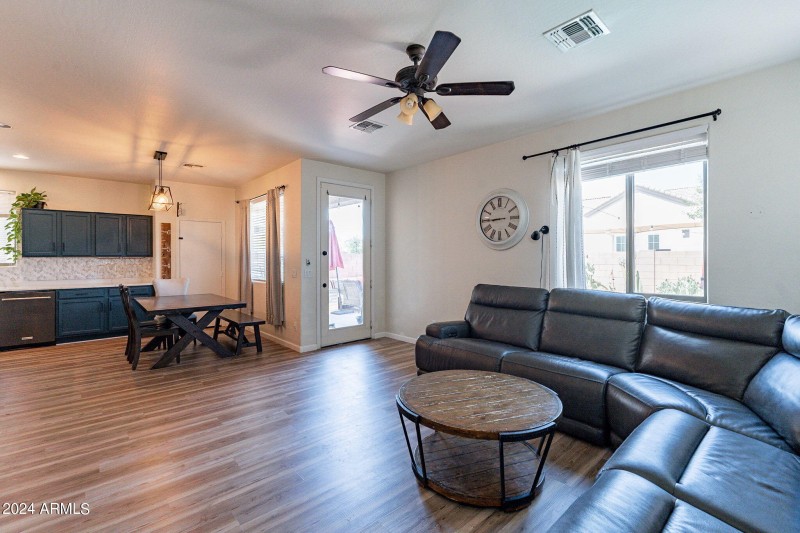 13-web-or-mls-Riviera-13