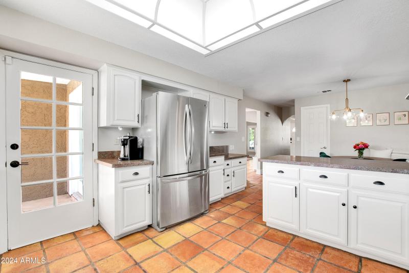 11222 N Miller Rd-22