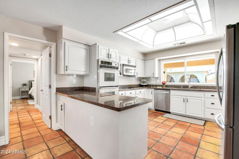 11222 N Miller Rd-24