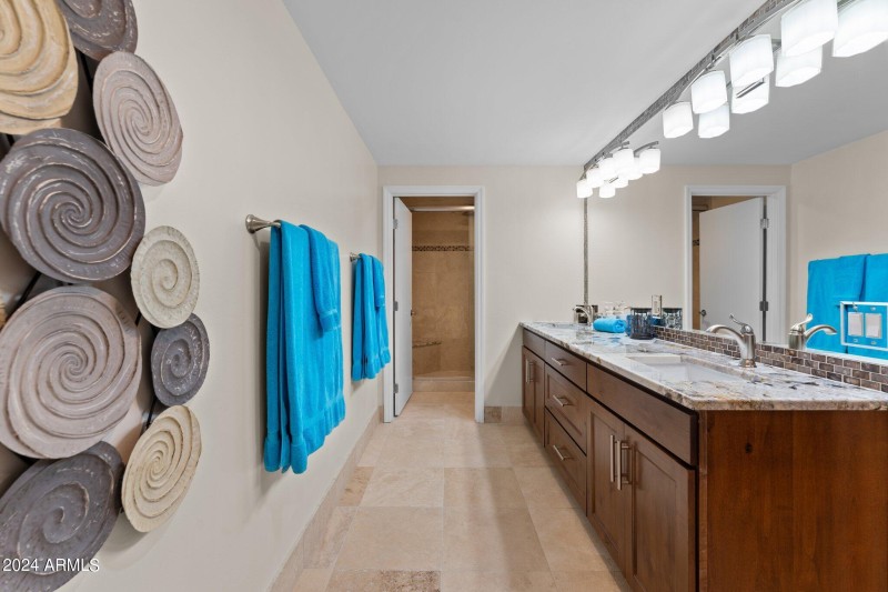 Upstairs Casita Bathroom