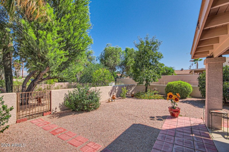 13827 N Wendover Dr - Web Quality - 025