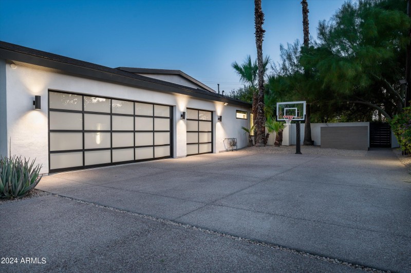 Three Car Garage