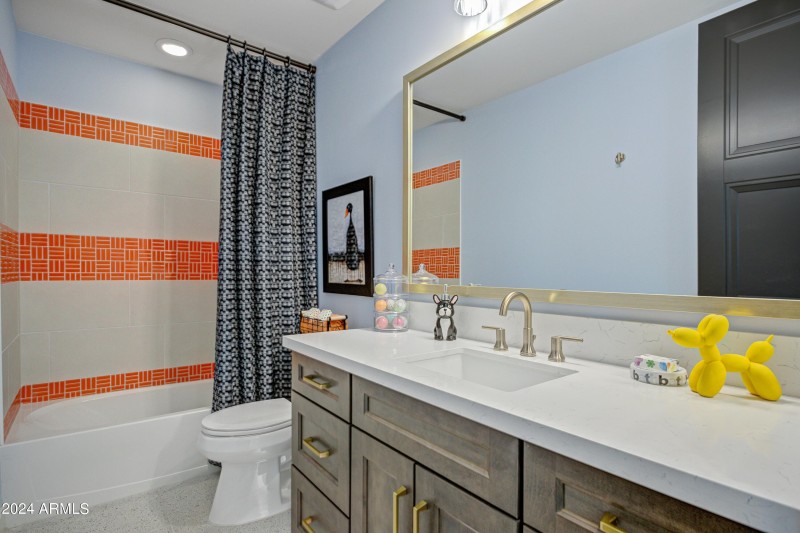 017_Bathroom II