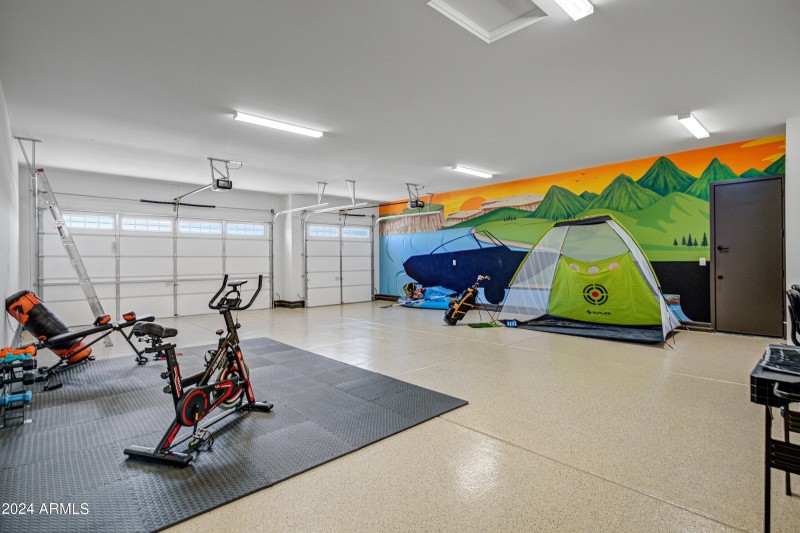 021_Garage Interior