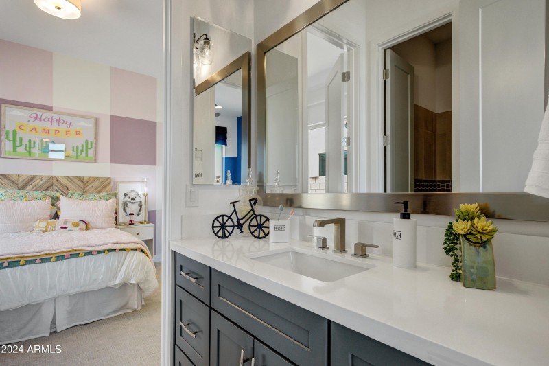 019_Bathroom II