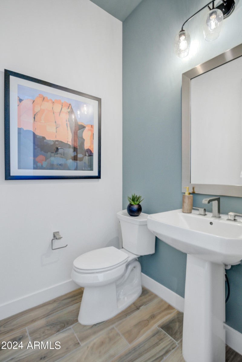 021_Powder Room