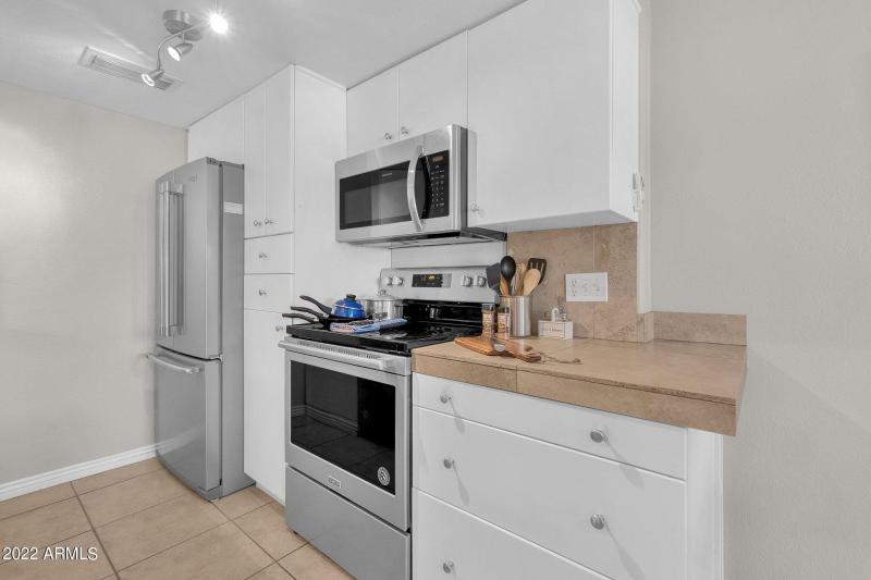 STAINLESS STEEL APPLIANCES