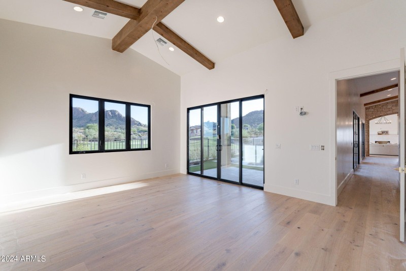 52-web-or-mls-Quarter - HD-46