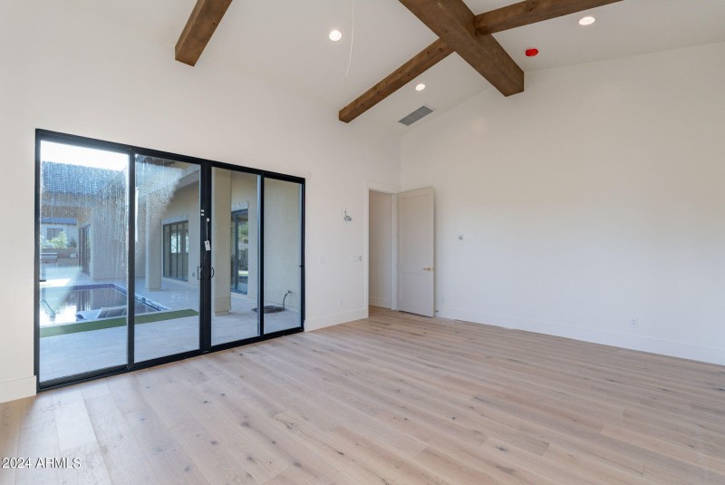 53-web-or-mls-Quarter - HD-47