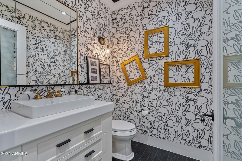Floor 2 Bath