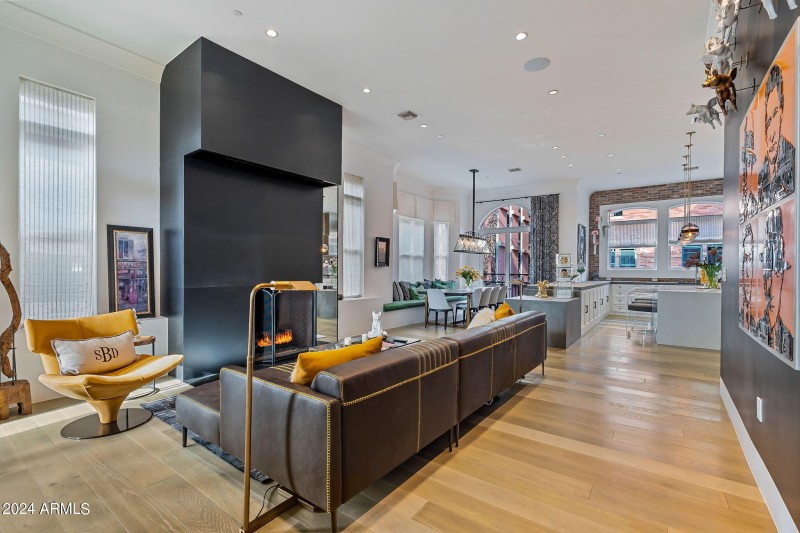 Floor 3 Main Living