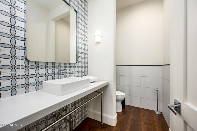 Guest bathroom