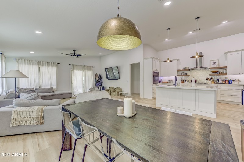 35925 N 30th Dr-16