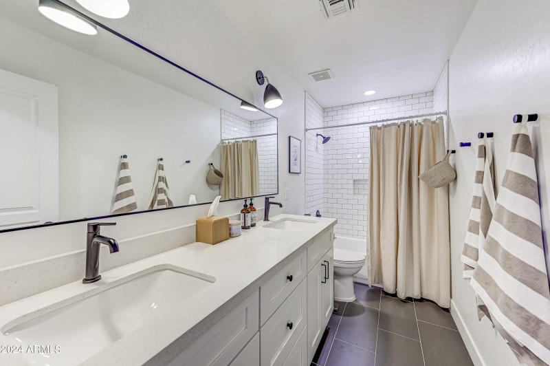 35925 N 30th Dr-25