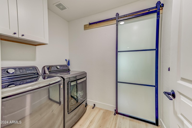 35925 N 30th Dr-26