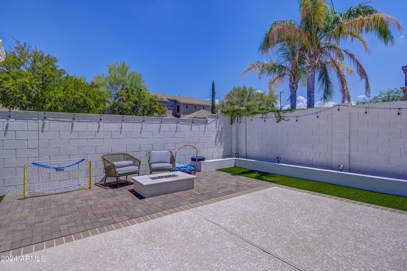 35925 N 30th Dr-28