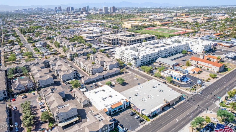 0053-52 - Camelback Drone