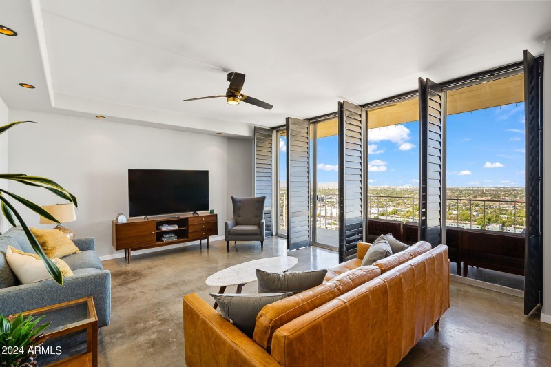 3-web-or-mls-Interior-1