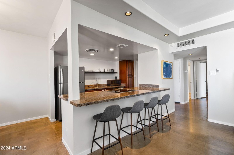 10-web-or-mls-Interior-9