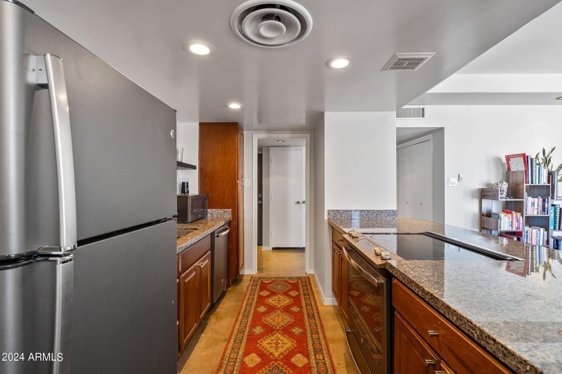 11-web-or-mls-Interior-10