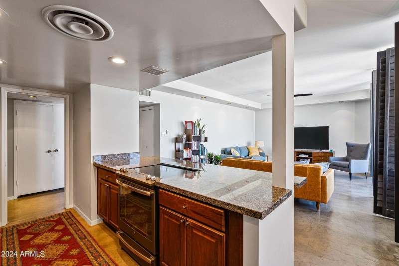 12-web-or-mls-Interior-11