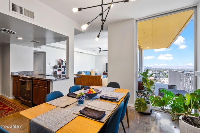 18-web-or-mls-Interior-17