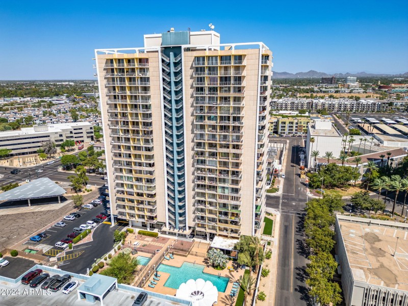 60-web-or-mls-Exterior-22