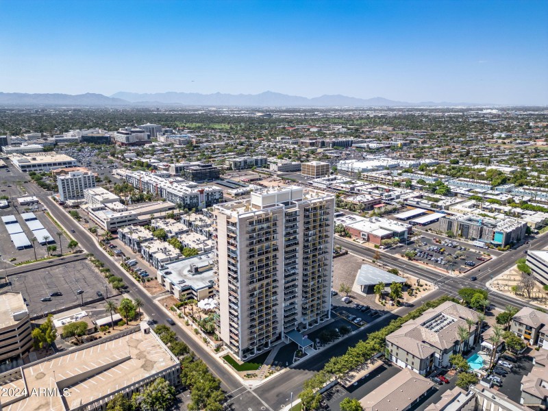68-web-or-mls-Exterior-30