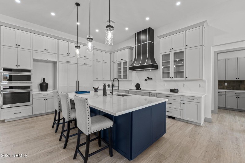 Large entertaining/serving island