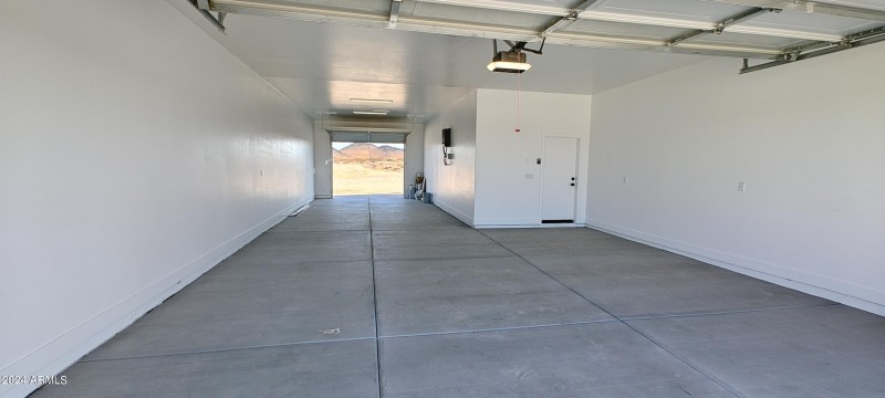 3 CAR GARAGE