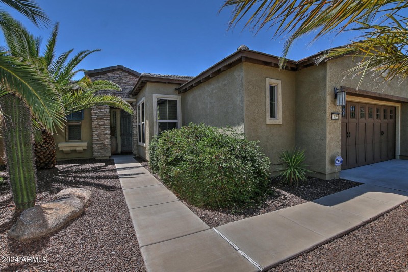 13055 W Eagle Talon Trail-large-005-038-