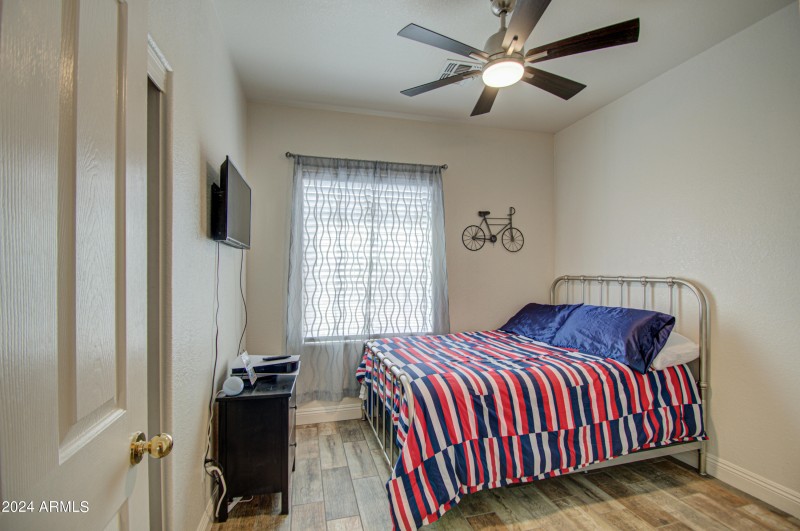 Bedroom 2-pic 1