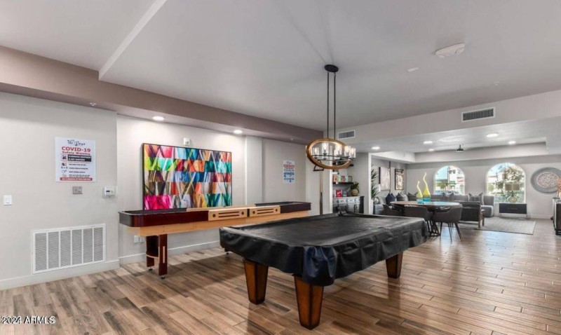 condo 44