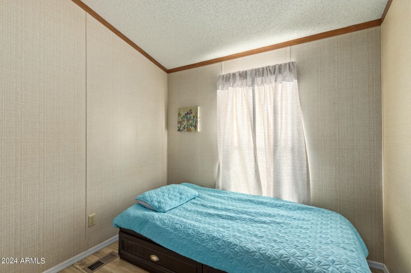 17 - Bedroom3