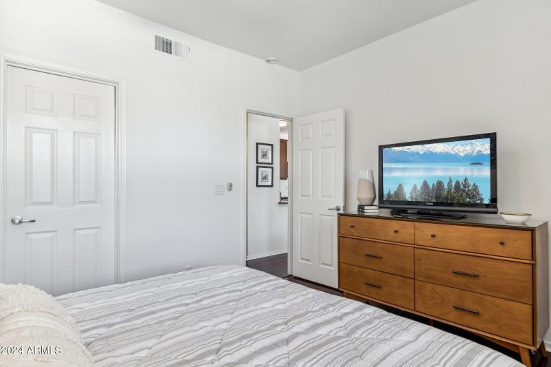 Master alternate view