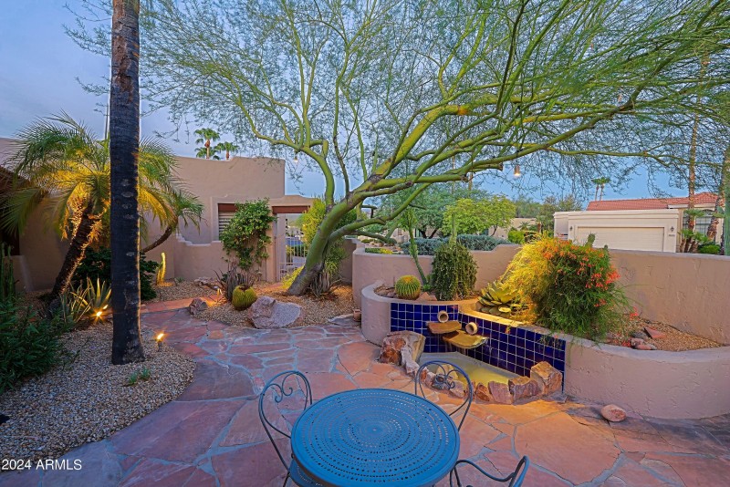 Courtyard 7