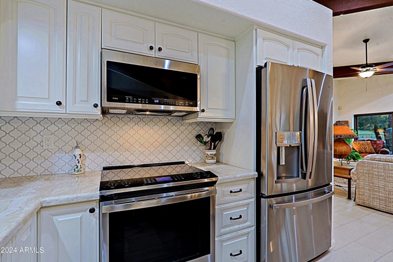 Kitchen 6
