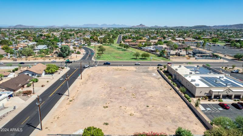 1.1 Acre Corner 35th Ave & Paradise Lane