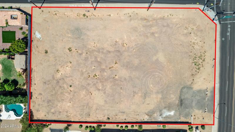 1.1 Acre Corner 35th Ave & Paradise Lane