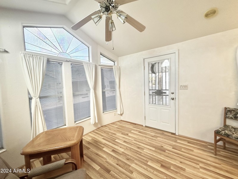 SPACIOUS FRONT LIVING AREA