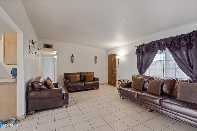 2 Interiors-2