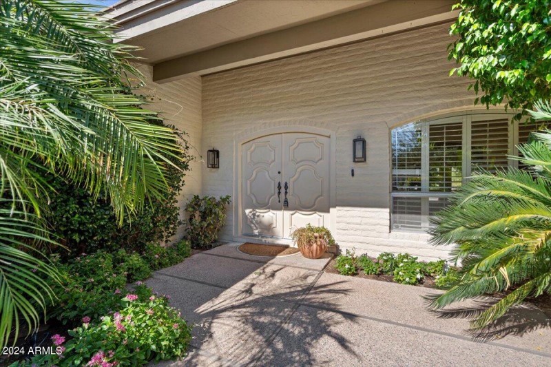 03-Front entry