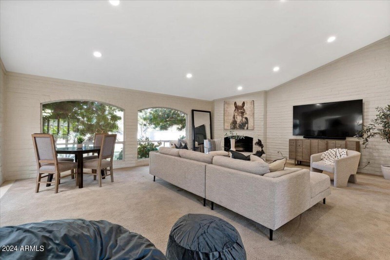 06-Formal Living Room