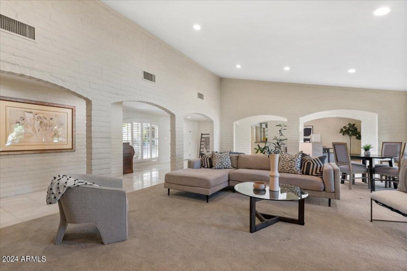 09-Formal Living Room