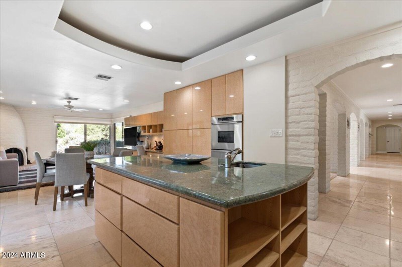 14-Kitchen
